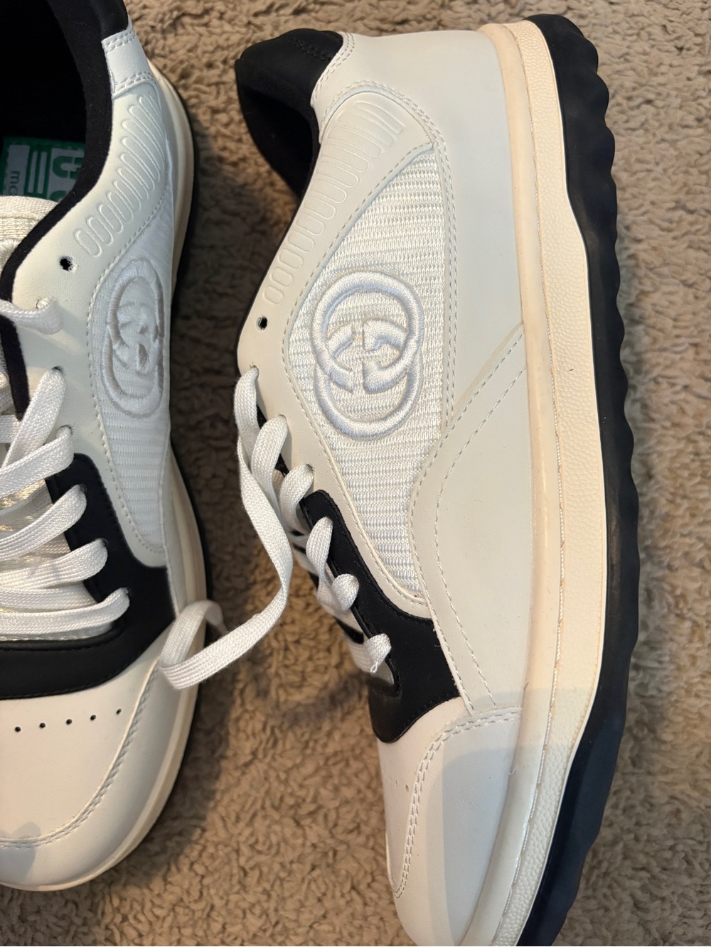 Gucci Women’s White and Black Leather Athletic Sneakers size 9 - Picture 7 of 8